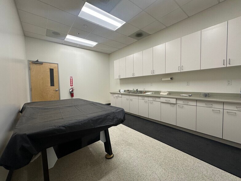 More Photos Of 15500 Phoebe Ave, La Mirada Warehouse For Lease