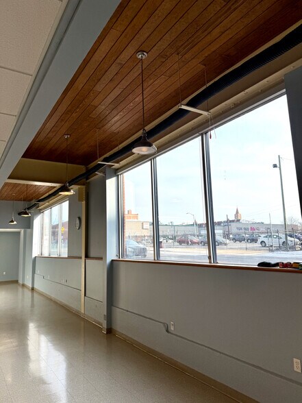 More Photos Of 1900 N Howard St, Baltimore Loft Creative Space For Lease