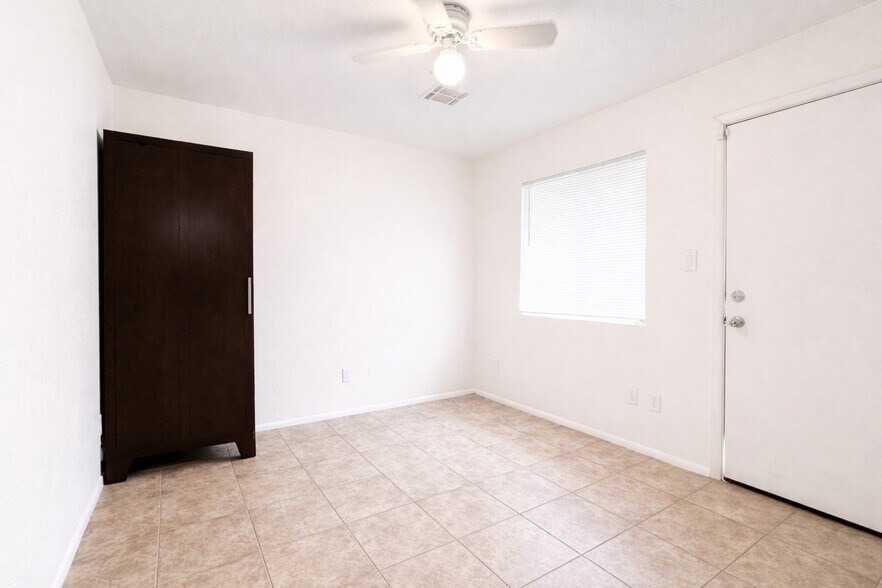 More Photos Of 8939 N 8th St, Phoenix Apartments For Sale