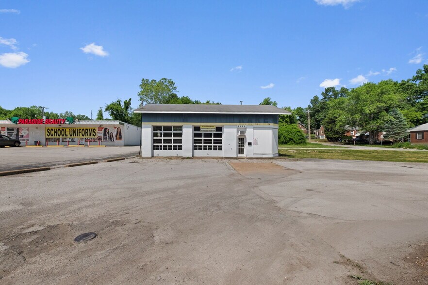 More Photos Of 9895-9897 Halls Ferry Rd, Saint Louis Freestanding For Sale
