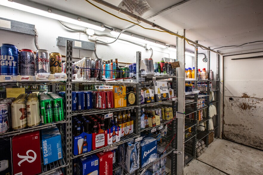 More Photos Of 118 4th ave, Clark Fork Supermarket For Sale