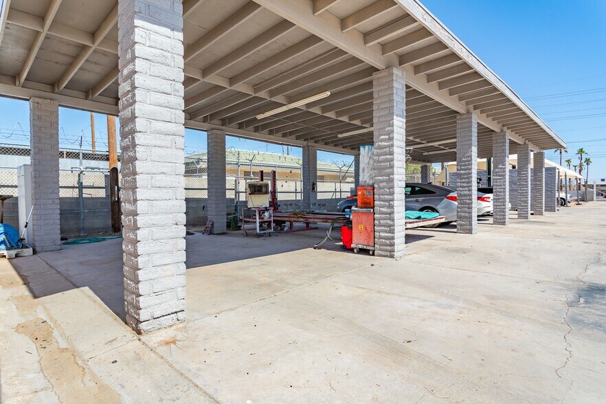More Photos Of 201 W 24th St, Yuma Industrial For Sale