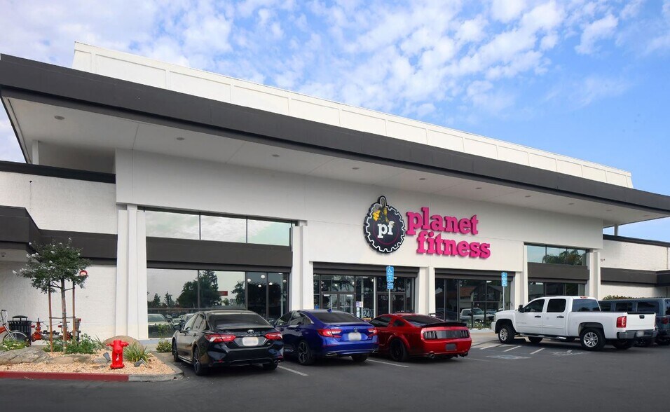 More Photos Of 1111 N Cherry St, Tulare Unknown For Lease