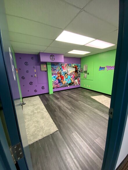 More Photos Of 2908 2nd Ave SE, Calgary Warehouse For Lease