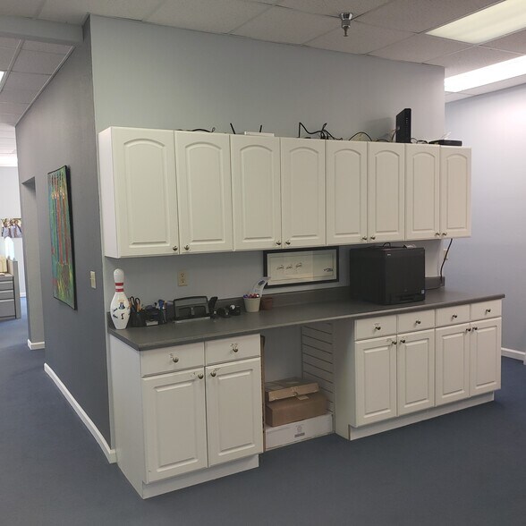 More Photos Of 1005 Terra Nova Blvd, Pacifica Office For Sale