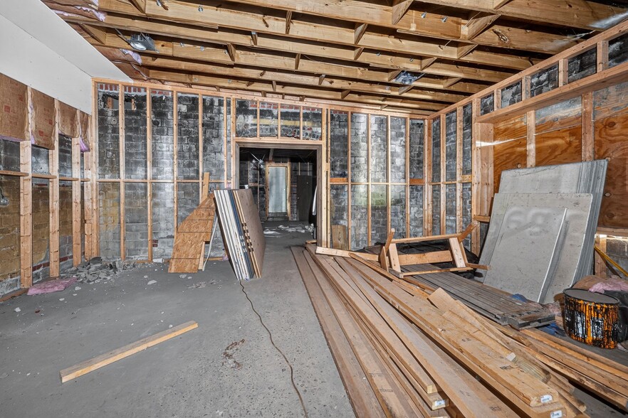 More Photos Of 1924 Martin Luther King Jr Ave SE, Washington Storefront Retail Office For Sale