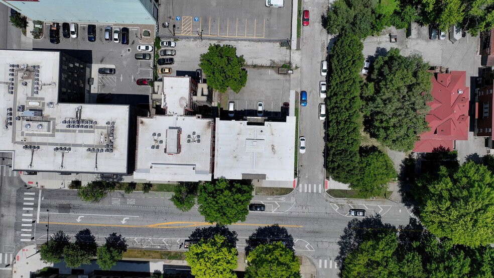 More Photos Of 1114 E Armour Blvd, Kansas City Apartments For Sale