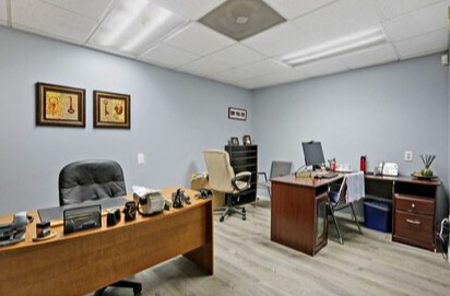 More Photos Of 3720 Hawthorne Ct, Waukegan Warehouse For Sale