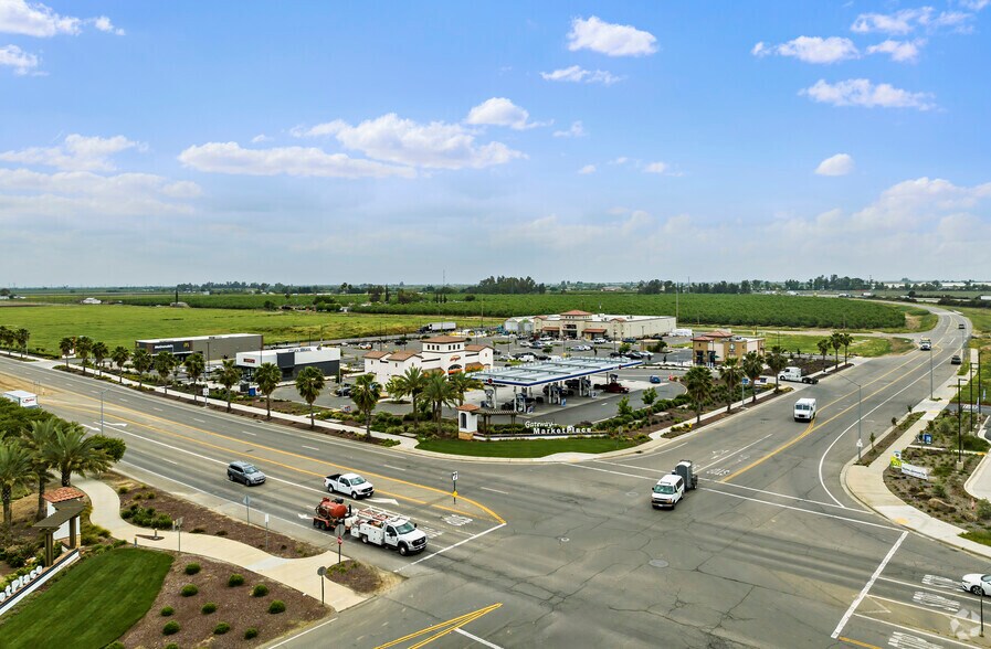 More Photos Of Campus Parkway, Merced Unknown For Lease