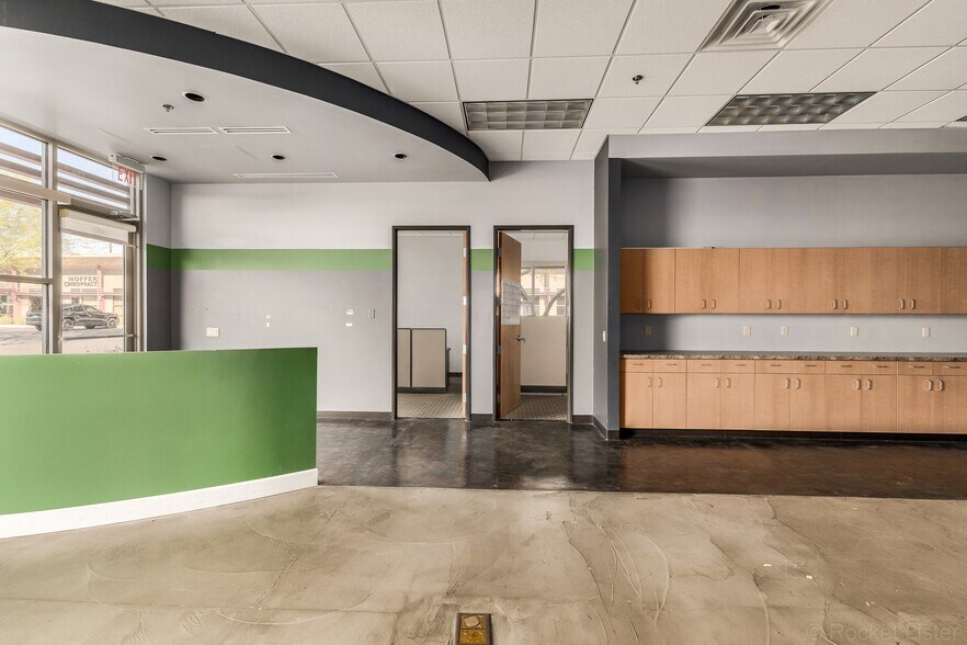 More Photos Of 5425 E Bell Rd, Scottsdale Medical For Lease