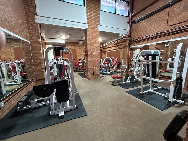 More Photos Of 27 Siemon Company Dr, Watertown Light Distribution For Lease