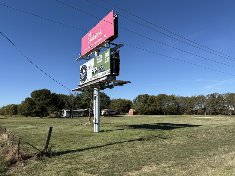 More Photos Of 5600 S Interstate Highway 45 W, Corsicana Land For Sale