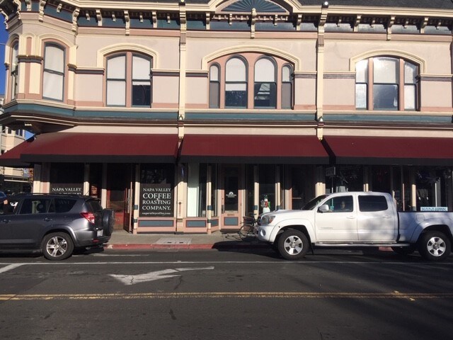 More Photos Of 942-948 Main St, Napa Storefront Retail Office For Lease