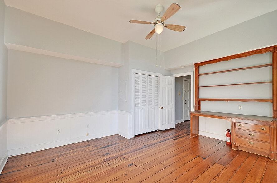 More Photos Of 635 E Bay St, Charleston Office Residential For Lease
