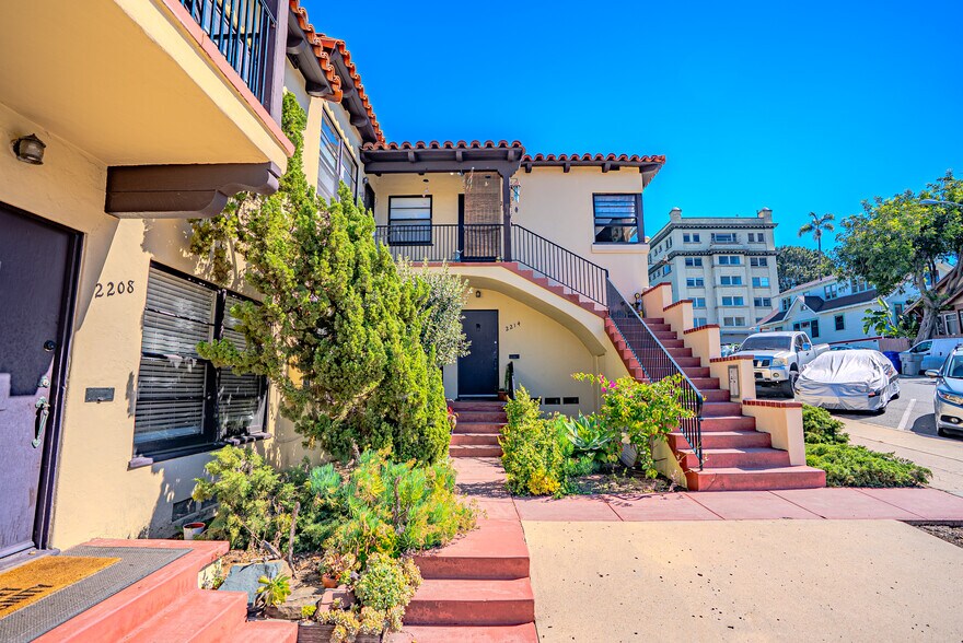 More Photos Of 2202-2216 E St, San Diego Apartments For Sale