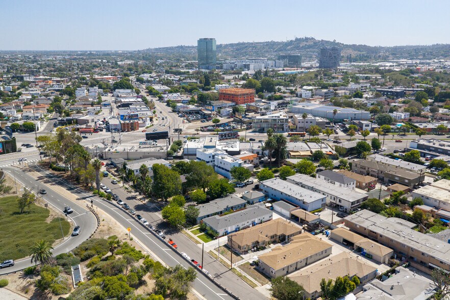 More Photos Of 8612 Beverlywood St, Los Angeles Apartments For Sale