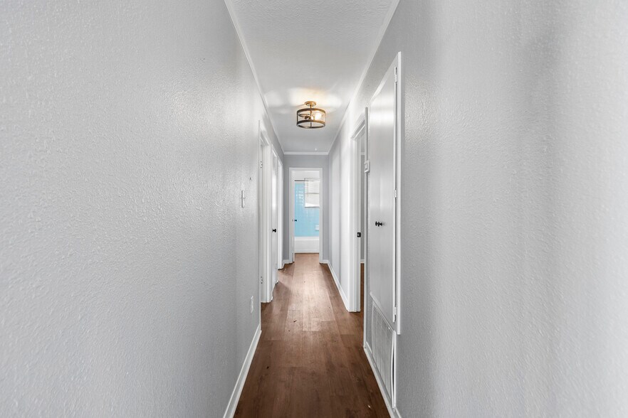 More Photos Of 13040 Highway 105 E, Conroe Industrial For Sale