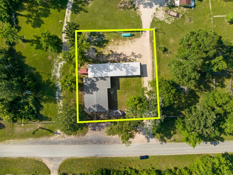 More Photos Of 13568 Oil Field Rd, Conroe Office Residential For Lease