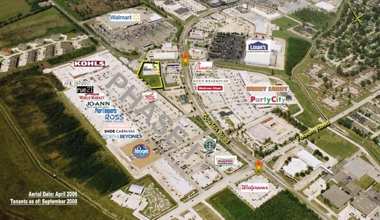 More Photos Of 3975-4065 N Dowlen Rd, Beaumont Unknown For Lease