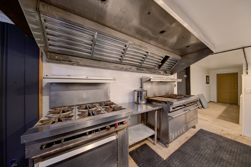 More Photos Of 2930 Rt 43, Averill Park Restaurant For Sale