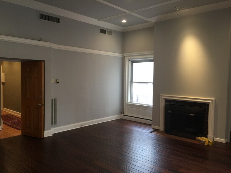 More Photos Of 110 S 20th St, Philadelphia Office For Sale