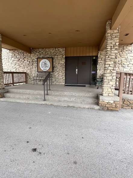 More Photos Of 5150 Moller Rd, Indianapolis Religious Facility For Sale