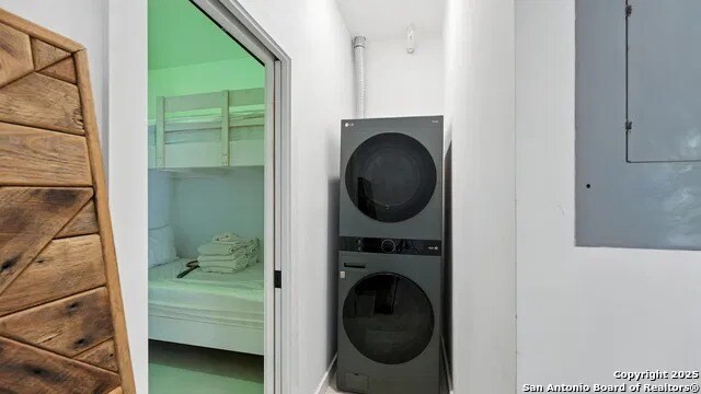 More Photos Of 105 NW River Rd, Martindale Specialty For Sale