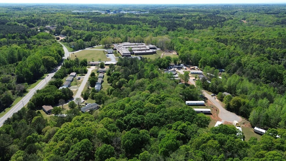 More Photos Of 106 Cool Springs Drive dr, Anderson Multifamily For Sale