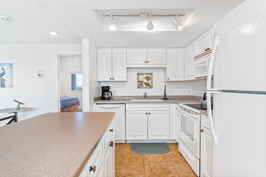 More Photos Of 217 Casey Key Rd, Nokomis Specialty For Sale