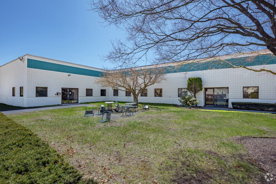 Primary Photo Of 88 Boyd Ave, East Providence Office For Lease