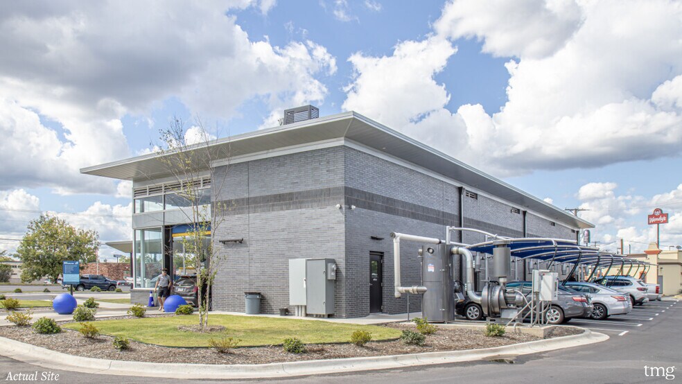 More Photos Of 2116 N Reynolds Rd, Bryant Carwash For Sale