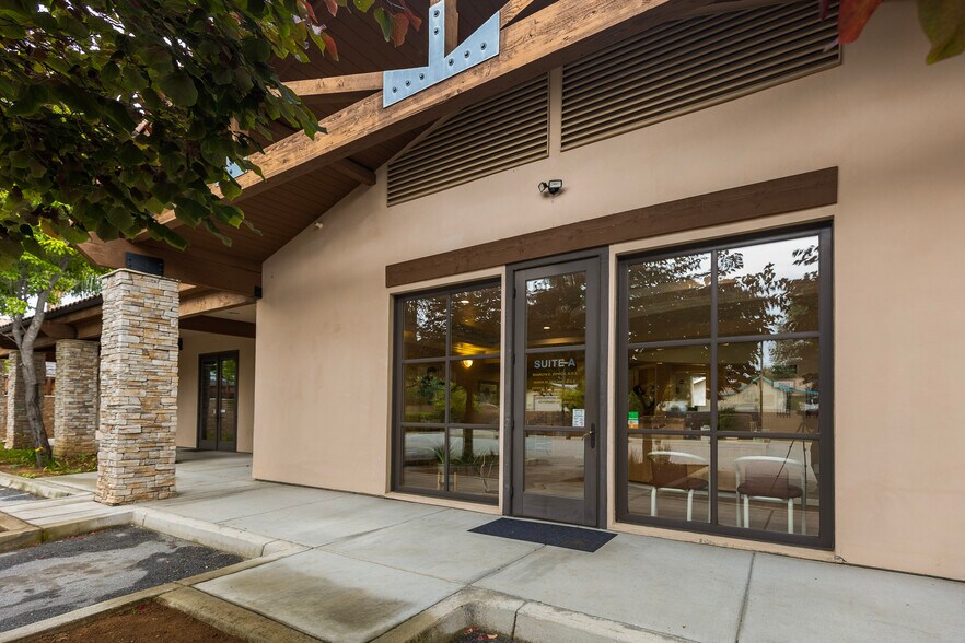 More Photos Of 1233 Brookside Ave, Redlands Medical For Sale