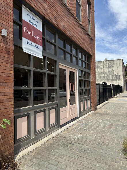 More Photos Of 2112 Morris Ave, Birmingham Office For Lease
