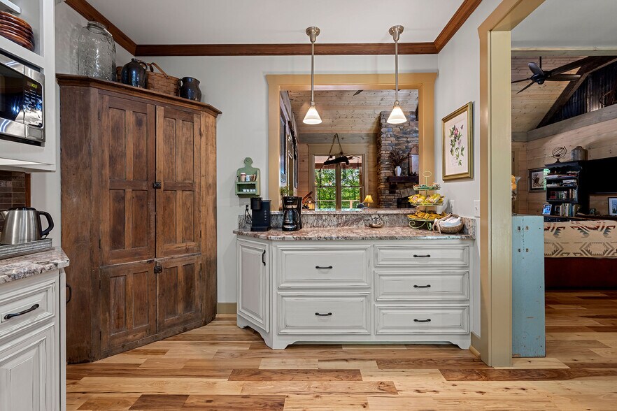 More Photos Of 1638 Old Minor Rd, Culloden Specialty For Sale