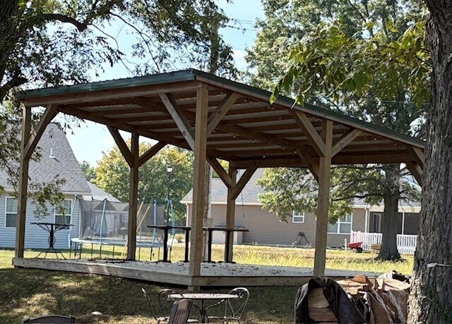 More Photos Of 1415 McKinley St, Mascoutah Restaurant For Sale