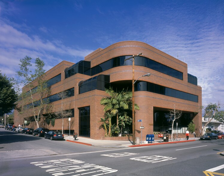 More Photos Of 11999 San Vicente Blvd, Los Angeles Office For Lease