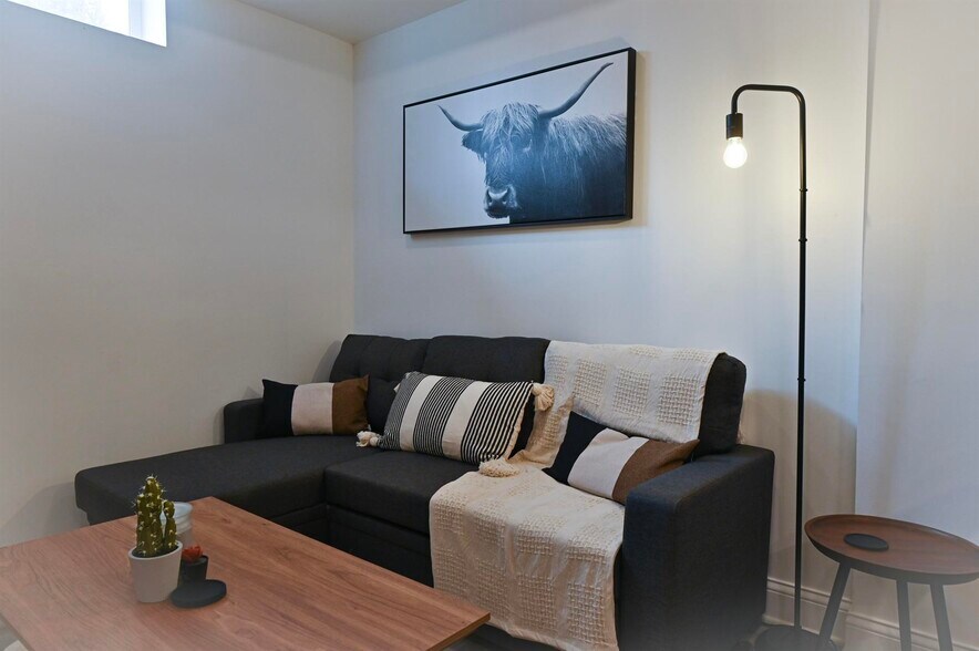 More Photos Of 5519 Northwest Radial Hwy, Omaha Medical For Sale