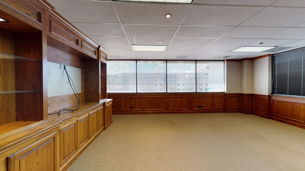 More Photos Of 1001 W Euless Blvd, Euless Medical For Lease