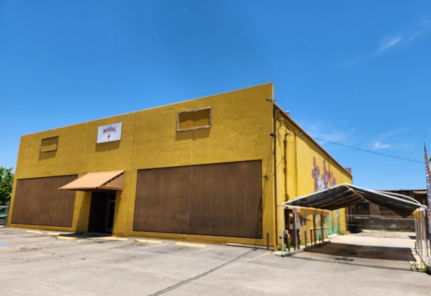 More Photos Of 1216 Hoefgen Ave, San Antonio Service For Lease