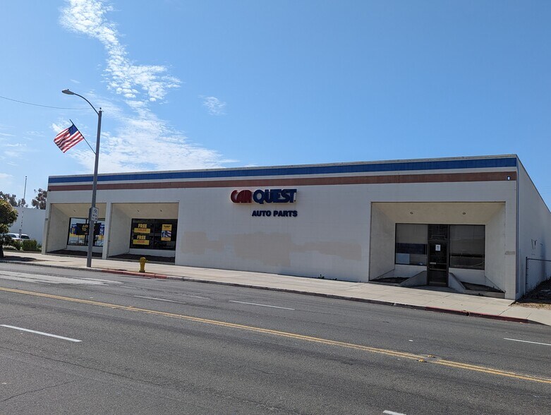 More Photos Of 1350 E Thompson Blvd, Ventura General Retail For Lease
