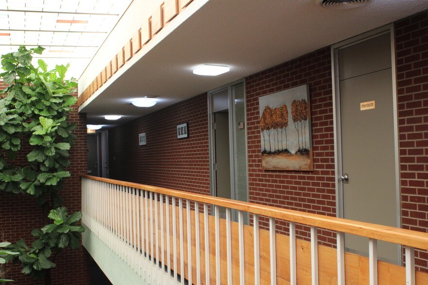 More Photos Of 1304 N Academy Blvd, Colorado Springs Medical For Sale