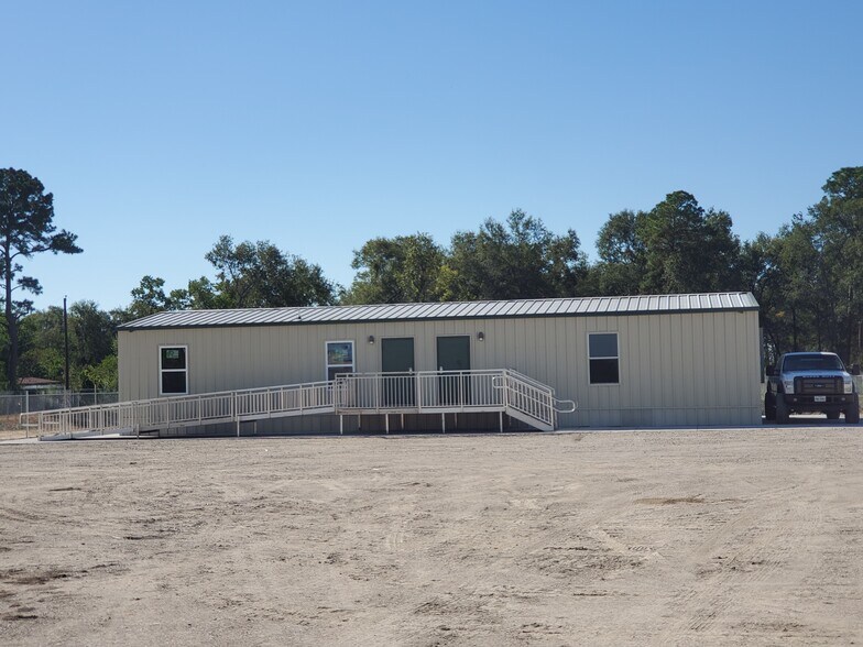 More Photos Of 8627 E Mt Houston Rd, Houston Warehouse For Lease