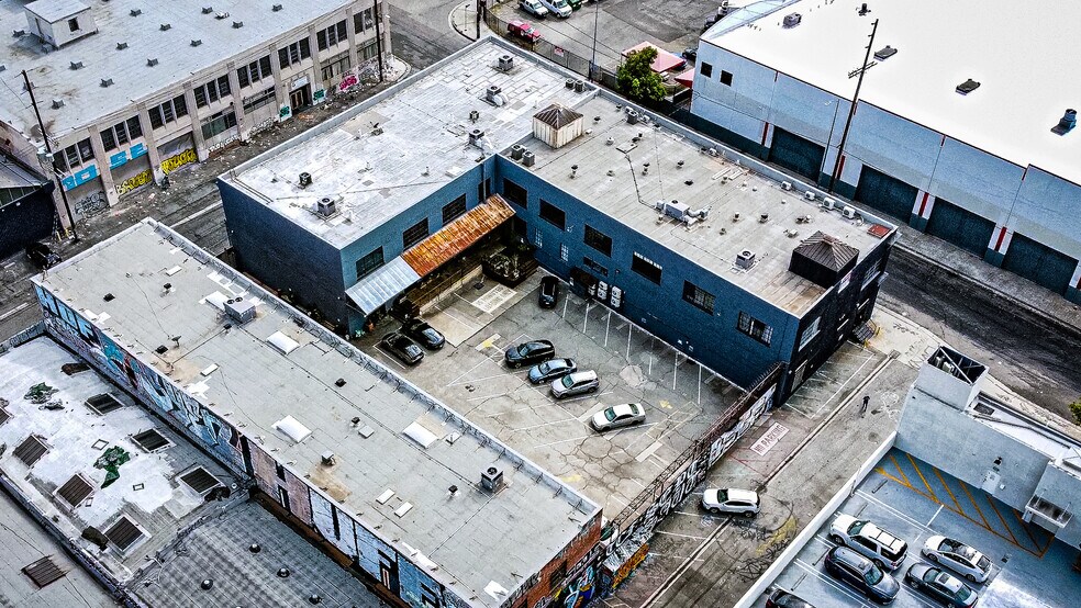 More Photos Of 932 Wilson St, Los Angeles Loft Creative Space For Lease