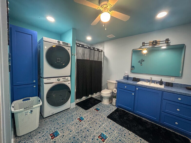 More Photos Of 185 E Tiki Dr, Seadrift Land For Sale