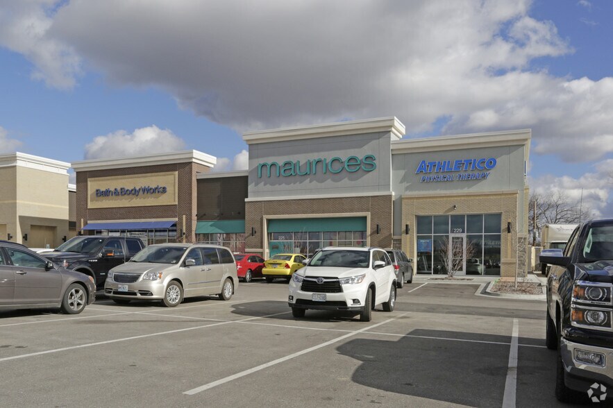 More Photos Of 2003 W Kansas St, Liberty Unknown For Lease