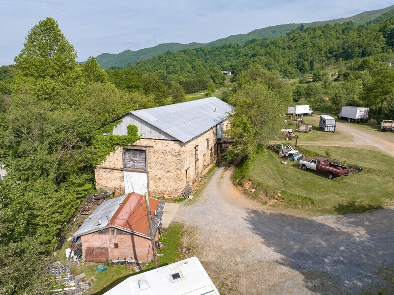 More Photos Of 94 Providence Pl, Waynesville Storefront Retail Office For Sale