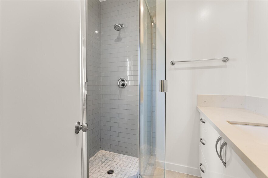 More Photos Of 9910 S Village Dr, Inglewood Apartments For Sale