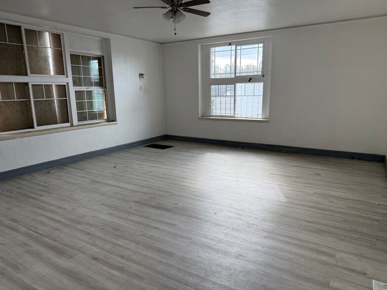 More Photos Of 315 N Sierra Nevada St, Stockton Religious Facility For Lease