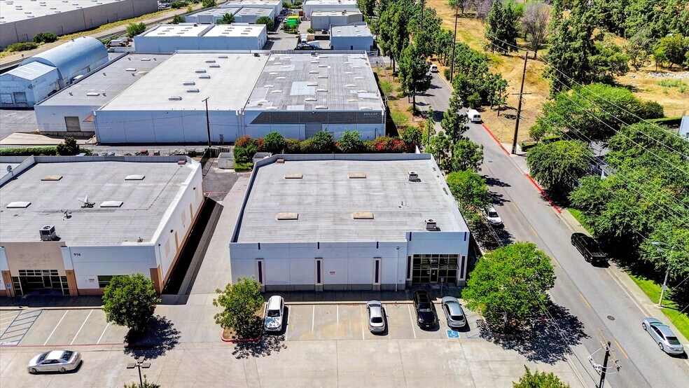 More Photos Of 920 W 10th St, Azusa Warehouse For Sale