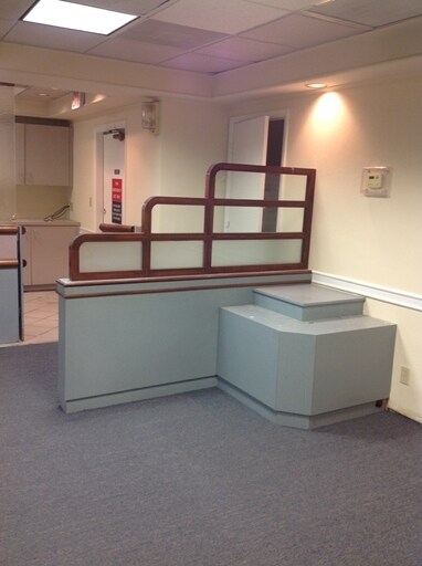 More Photos Of 7800 W Oakland Park Blvd, Sunrise Medical For Lease